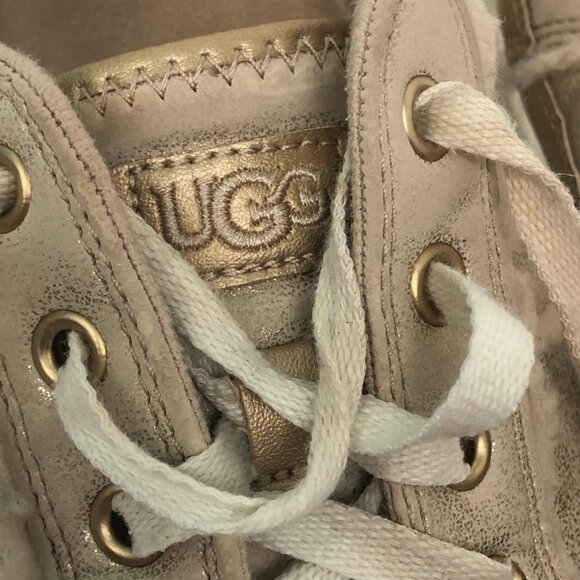 UGG Womens 6 KiDS 5 37 Girls Alanna Low Top Gold Metallic Sneakers Trainers - Picture 3 of 11